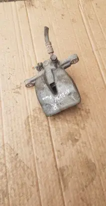 Toyota Avensis T250 Rear brake caliper 