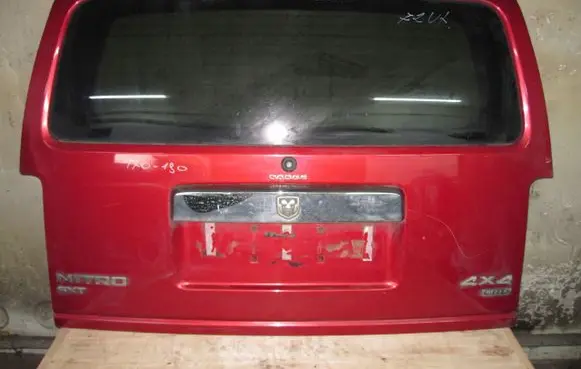 Dodge Nitro Tailgate/trunk/boot lid