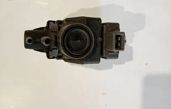 Renault Kangoo II Turbo solenoid valve FV526135VX EV526 PA66GF30