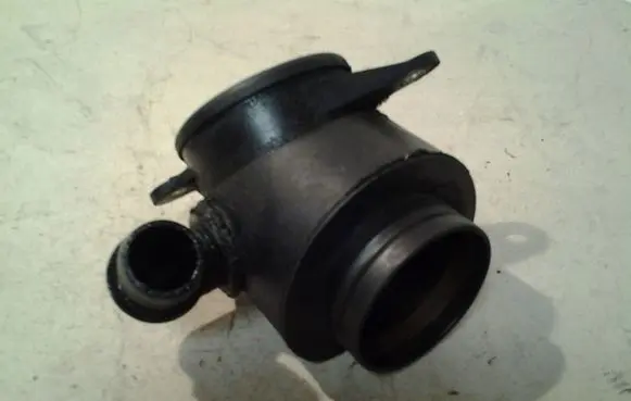 Audi Q7 4L Breather/breather pipe/hose 