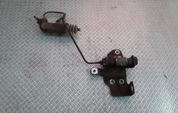 Toyota Auris 150 Clutch slave cylinder 