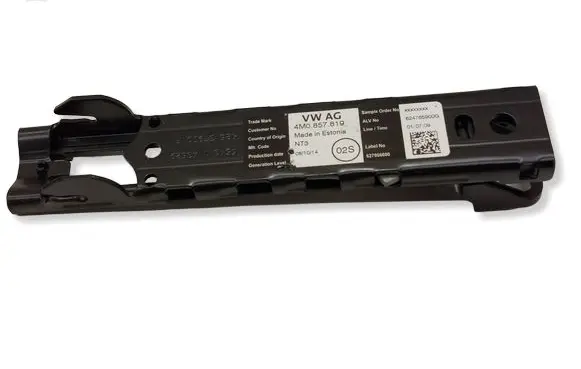 Volkswagen PASSAT B8 Seat belt height adjuster 4M0857819