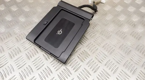 Lexus NX Wireless charging module 861C078021 5882578020