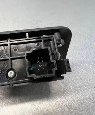 Volvo S80 Hand parking brake switch 31296321