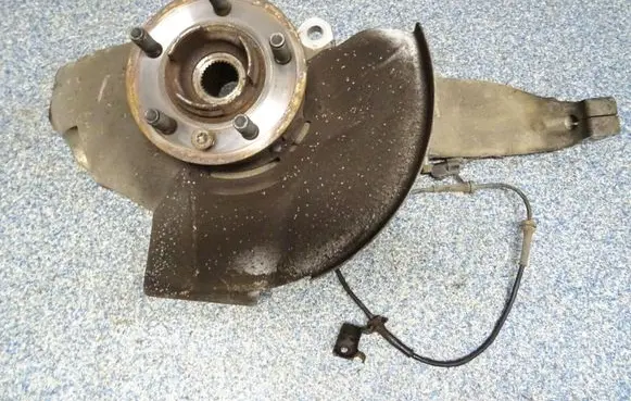 Land Rover Range Rover Sport L494 Rear wheel hub spindle/knuckle 