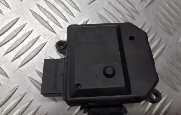 Volkswagen Polo IV 9N3 Central body control module 309368201CE