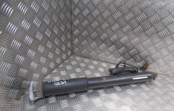 Mercedes-Benz C W205 Front shock absorber/damper 
