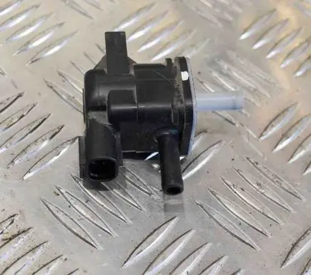 Lexus NX Turbo solenoid valve 9091012276 1362007010