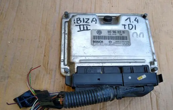Seat Ibiza III (6L) Engine control unit/module 045906019BG
