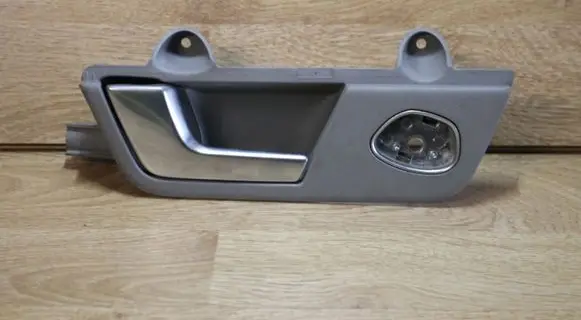 Audi A4 S4 B7 8E 8H Rear door interior handle 8E0839019