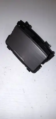 Cup holder front
