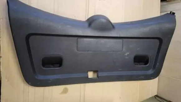 Toyota Corolla Verso E121 Tailgate trim 