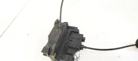 Renault Megane III Front door lock