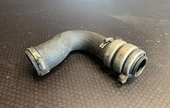 Mercedes-Benz Sprinter W906 Intercooler hose/pipe A9065280082 877325T