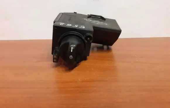 Mercedes-Benz E W210 Light switch 5562 2105450104