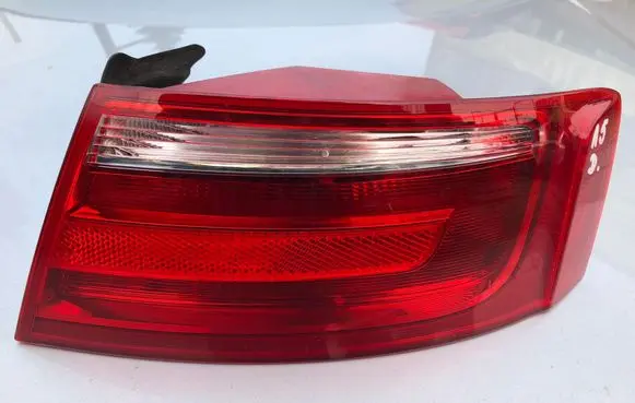 Audi A5 8T 8F Rear/tail lights 8T0945096
