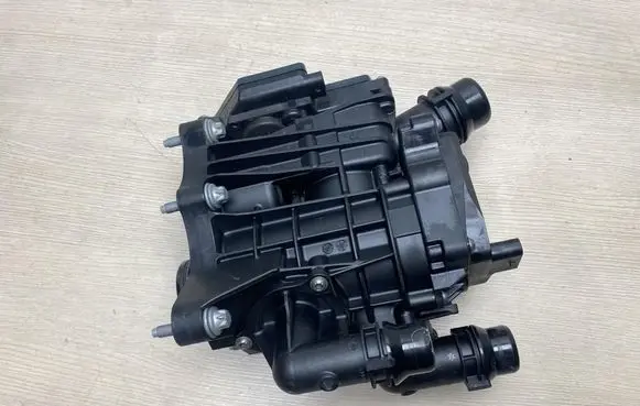 BMW 3 G20 G21 Thermostat/thermostat housing 8642560