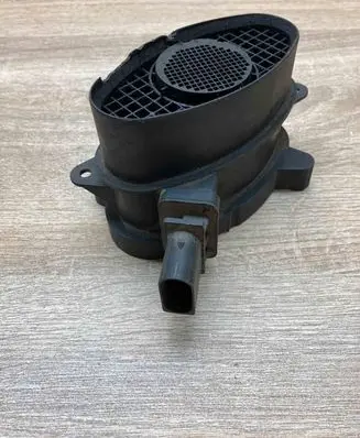 BMW 3 E46 Mass air flow meter 7788744 0928400504