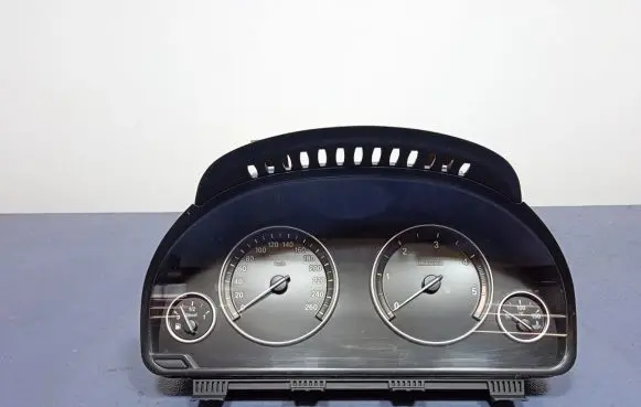 BMW 5 F10 F11 Speedometer (instrument cluster) 9227614