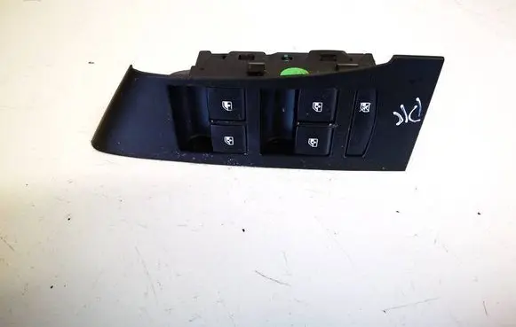 Opel Astra J Electric window control switch 13305011