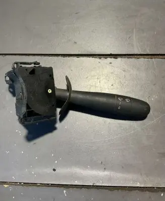Opel Vivaro Wiper control stalk 91167047C 8200070265