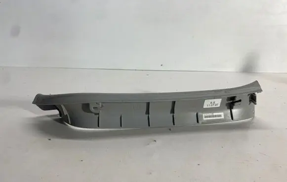 Honda CR-V Tailgate/trunk side cover trim 84435swa0030