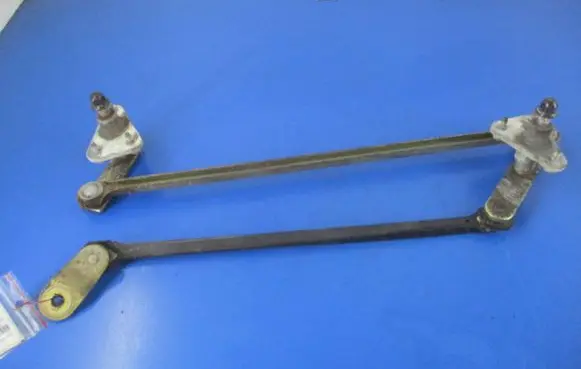 Chevrolet Kalos Front wiper linkage and motor