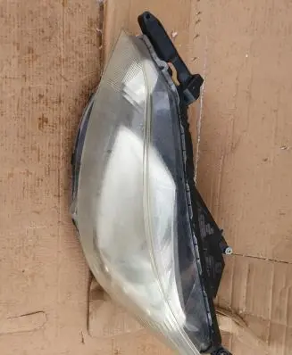 Nissan NV200 Headlight/headlamp 1090094