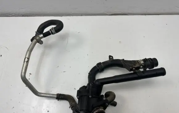 Mercedes-Benz C W205 Thermostat A2742000115