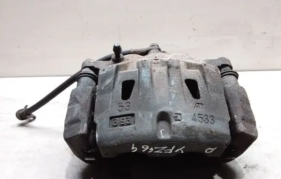 Toyota RAV 4 (XA40) Front brake caliper