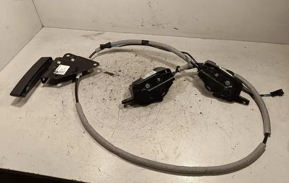 BMW X5 F15 Tailgate/boot open switch button 975827