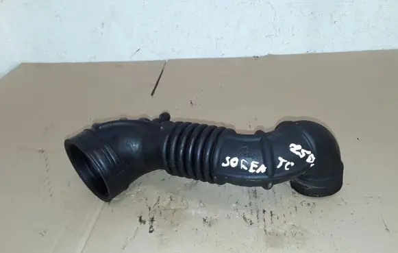 KIA Sorento Air intake hose/pipe 281303E210