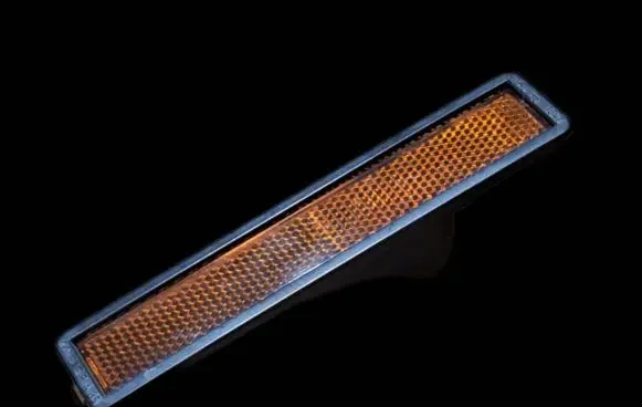 BMW 5 E34 Front indicator light 1377849