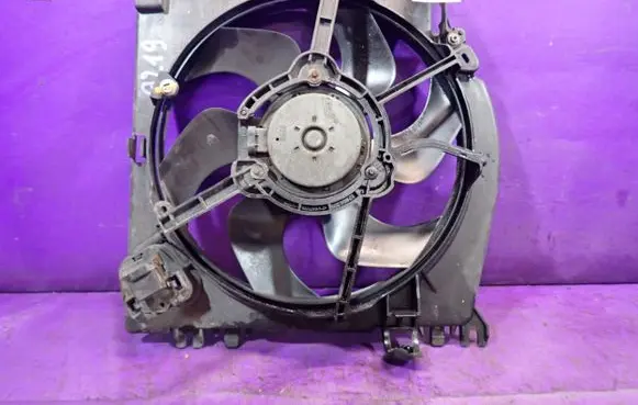 Renault Clio III Fan set 8200525991