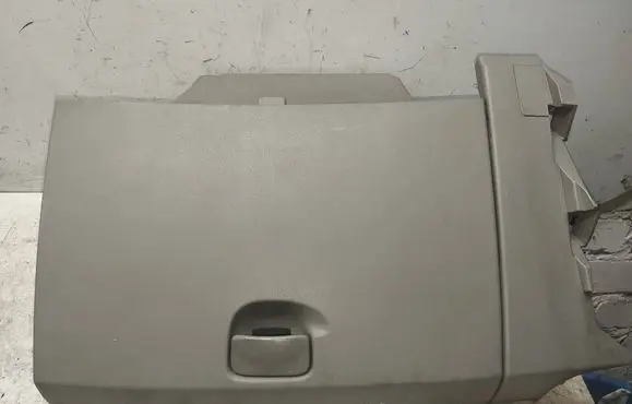 Renault Scenic II - Grand scenic II Glove box 8200140753 8200248663 8200140