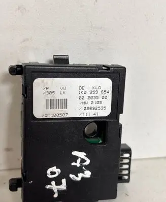 Audi A3 S3 8P Steering angle sensor 1K0959654 00203500 02892535