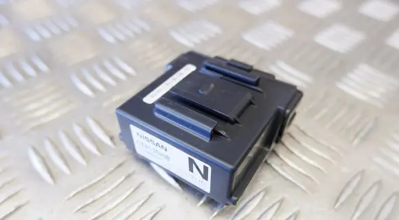 Nissan Leaf II (ZE1) Antenna control unit 476A05SH0B