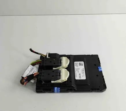 Audi Q5 SQ5 Central body control module 8W1907063G F005V03140