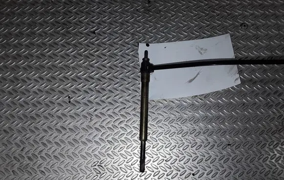 Mercedes-Benz A W168 Glow plug 0011592701