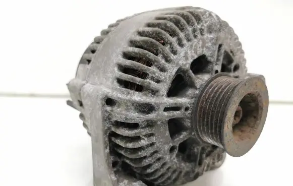 BMW 5 E60 E61 Generator/alternator 7797521 2543304A TG17C010