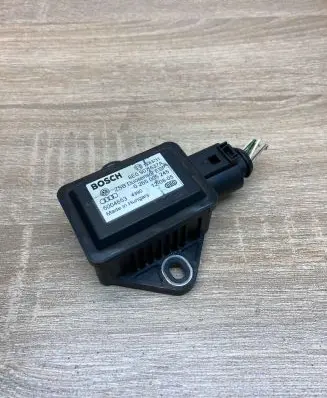 Audi A4 S4 B6 8E 8H ESP acceleration yaw rate sensor 8E0907637A 0265005245 WithPlug