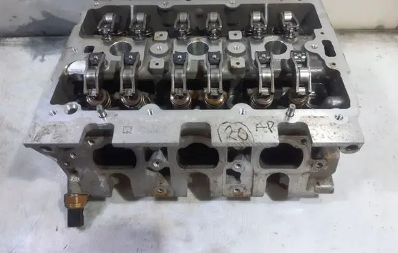 Audi A1 Engine head 04C103404