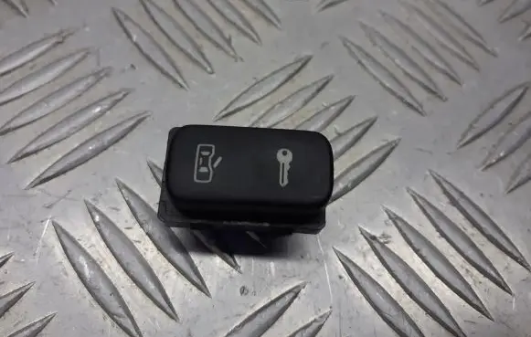 Skoda Octavia Mk2 (1Z) Central locking switch button 1Z0962125A