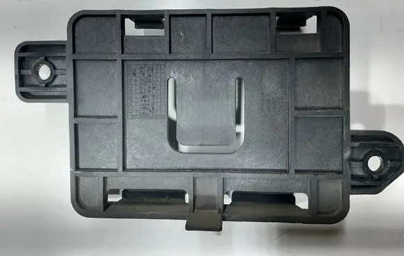 Cadillac Escalade IV Engine control unit holder 23242218