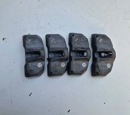 BMW 5 E60 E61 Tire pressure sensor 6781847