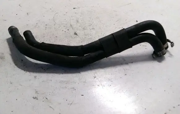 Peugeot 3008 I Engine coolant pipe/hose