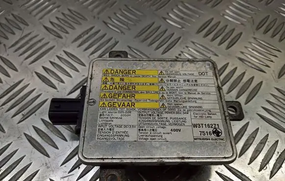 Citroen C-Crosser Voltage converter/converter module W3T16271