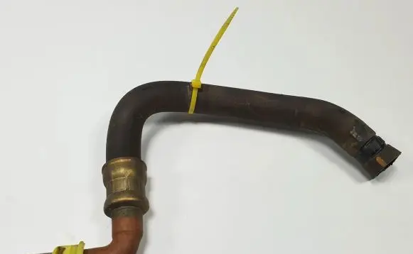 Volvo C70 Engine coolant pipe/hose 74620102