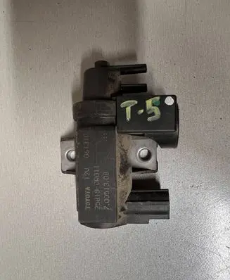 Vacuum valve