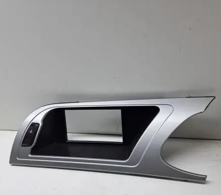 Audi A4 S4 B8 8K Radio/GPS head unit trim 8K2857185G